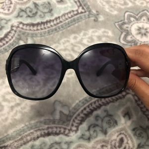 Oversized Gucci Sunglasses